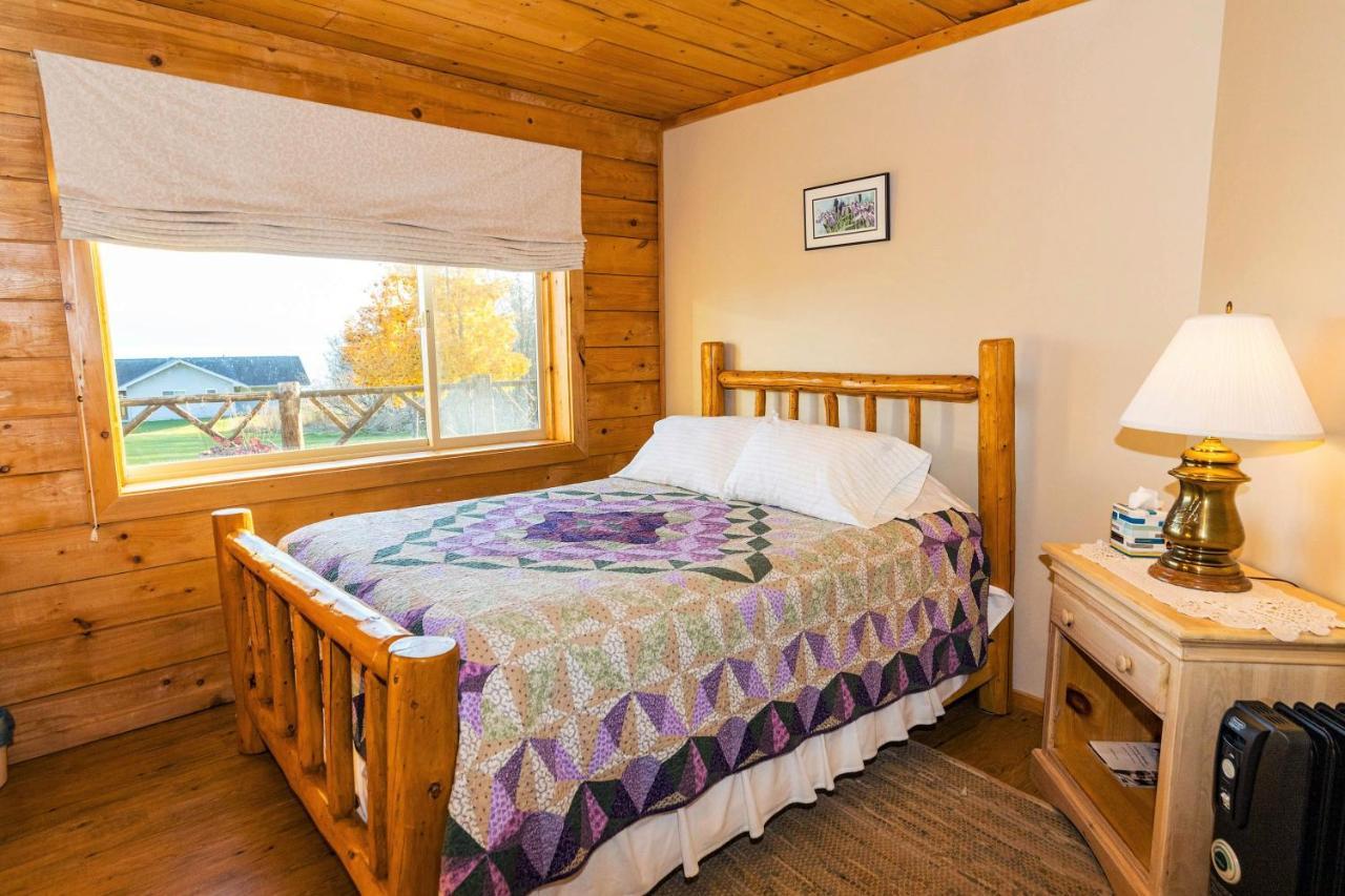 Juneberry Lodge Homer Luaran gambar