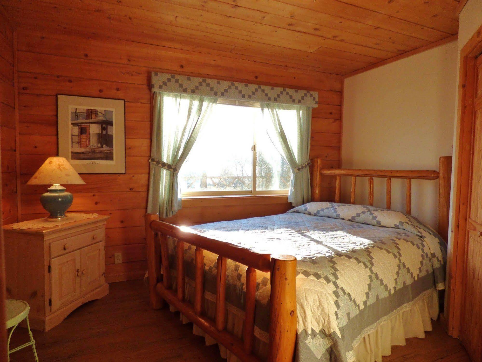 Juneberry Lodge Homer Luaran gambar